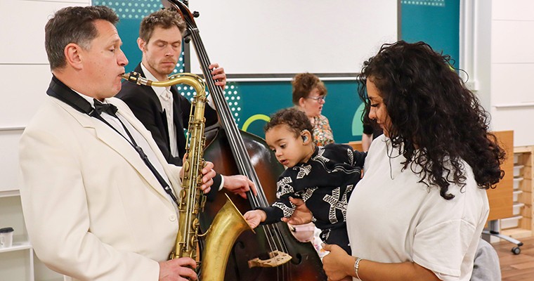 Music in Hospitals & Care